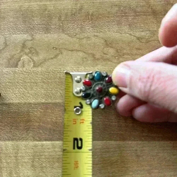 Vintage Earrings - Picture 2 of 4